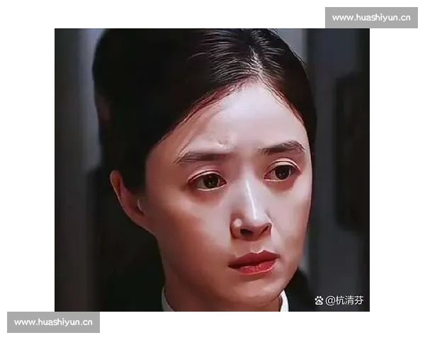 蒋欣凭实力圈粉多次斩获奖项,展现多面才华成为影视圈新宠